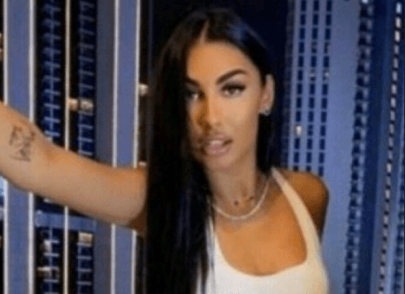 Laura17