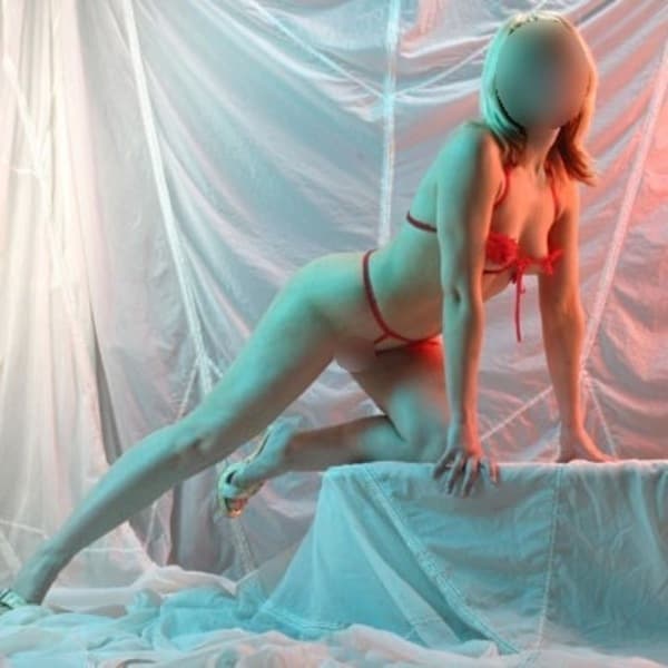 LAURA Dreamlike Franz.