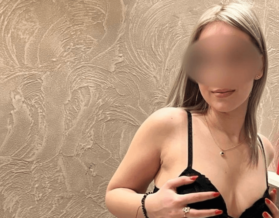 Blonde silicones big ass real